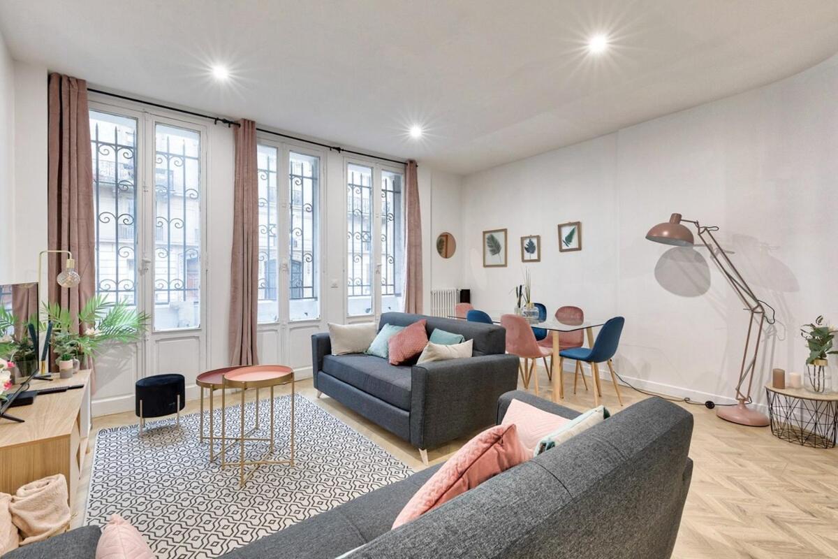 Appartement Familial Proche Arc De Triomphe - 8P París Exterior foto